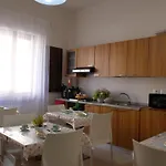 Annunziata- In Centro, Vicino All' Ospedale Di Cosenza