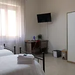 Annunziata- In Centro, Vicino All' Ospedale Di 4* Cosenza
