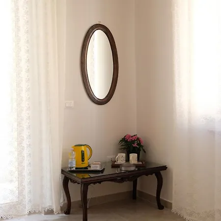 Annunziata-vicino All' Ospedale Civile Dell'annunziata E Clinica Scarnati, A Due Passi Dall'ospedale Mariano Santo,siamo Nel Centro Di Con Facilita' Di Parcheggio E Servizi Vari 3* コゼンツァ