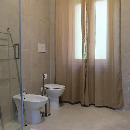 Annunziata- In Centro, Vicino All' Ospedale Di Bed & Breakfast 4*