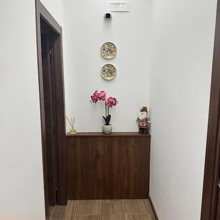 Annunziata- In Centro, Vicino All' Ospedale Di