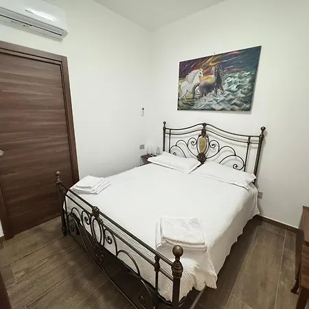 Annunziata-vicino All' Ospedale Civile Dell'annunziata E Clinica Scarnati, A Due Passi Dall'ospedale Mariano Santo,siamo Nel Centro Di Con Facilita' Di Parcheggio E Servizi Vari