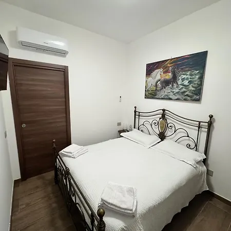 Annunziata-vicino All' Ospedale Civile Dell'annunziata E Clinica Scarnati, A Due Passi Dall'ospedale Mariano Santo,siamo Nel Centro Di Con Facilita' Di Parcheggio E Servizi Vari