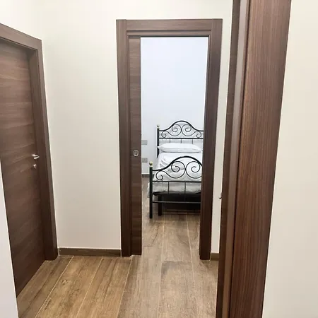 Annunziata- In Centro, Vicino All' Ospedale Di 4*
